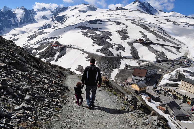 Viagem para o Passo dello Stelvio nos Alpes Orientais na região do Tirol do Sul na Itália