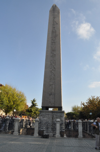 Roteiro pela região de Sultanahmet em Istambul na Turquia - Obelisco Egípcio