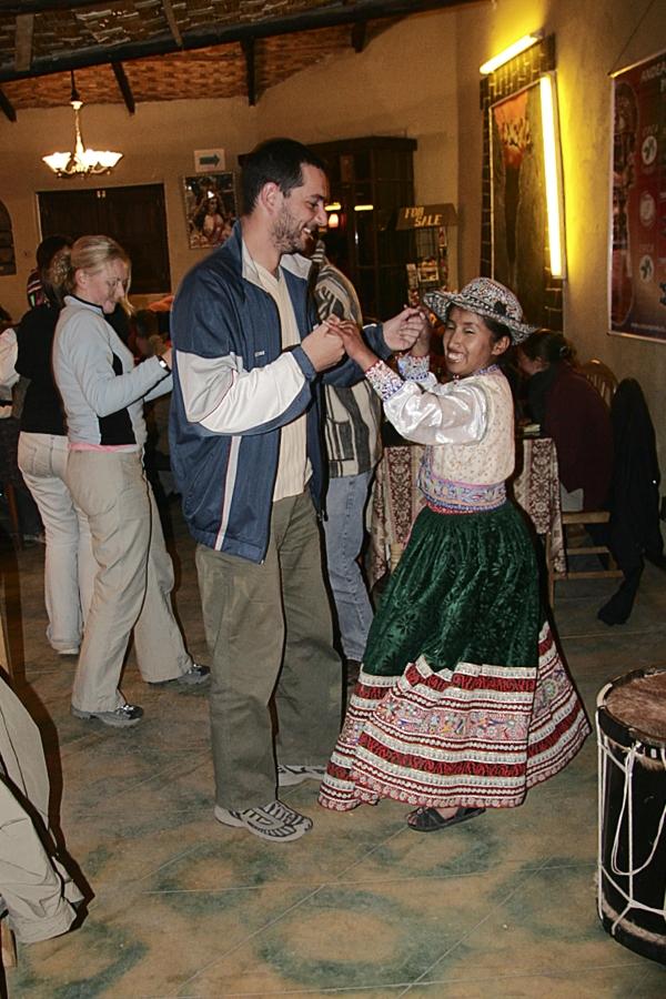 Jantar temático em Chivay no Peru