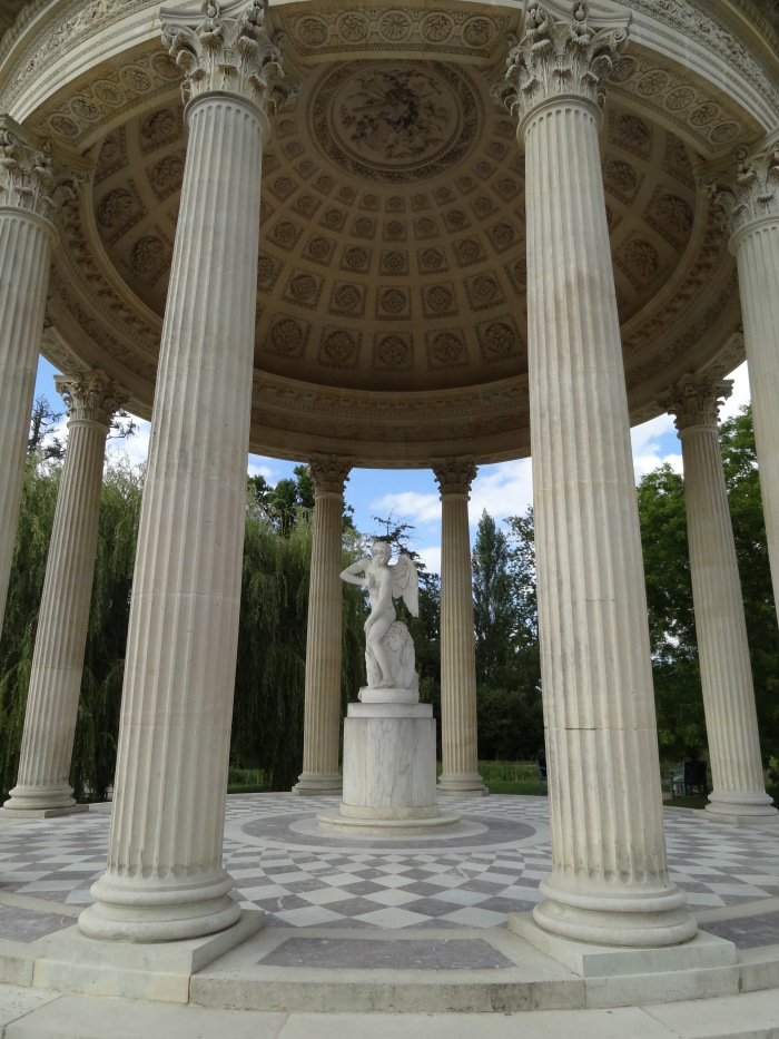 Roteiro de viagem para o Château de Versailles na França - Templo do Amor no Marie-Antoinette's Estate