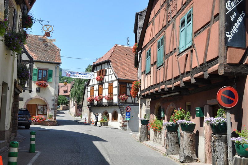 Melhor Geleia da França - Rua principal da cidade onde fica a loja