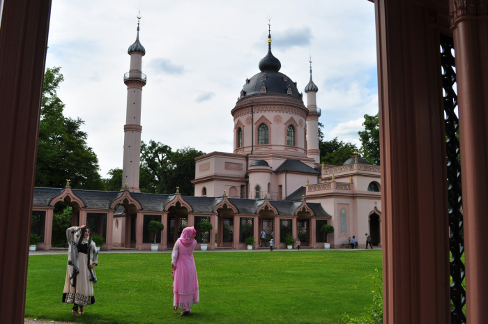 Castelo de Schwetzingen na Alemanha e seus belos jardins