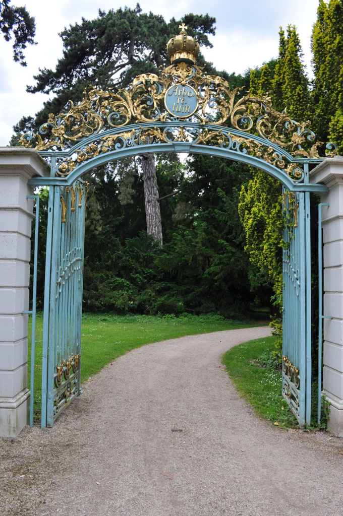 Entrada para os jardins do Castelo de Schwetzingen na Alemanha