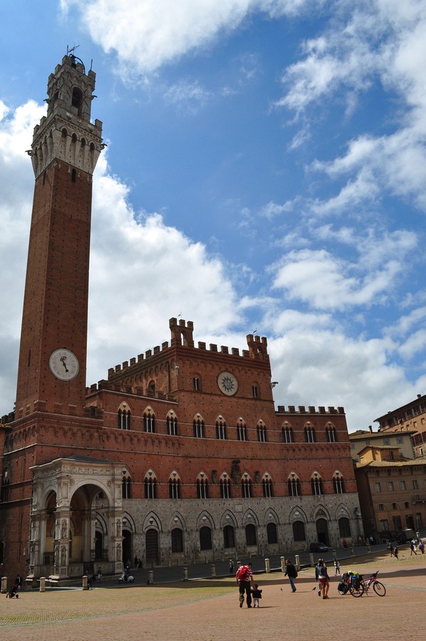 5 atrações imperdíveis na Toscana - Piazza del Campo