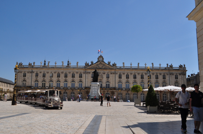 nancy (565)