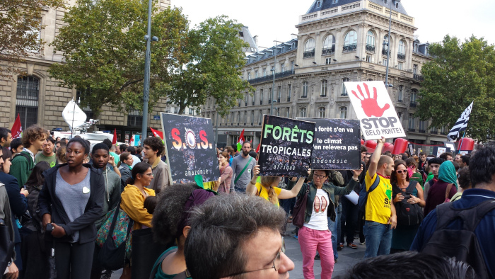 O dia em que acidentalmente participei de uma marcha pelo clima em Paris (Marche pour le Climat) 8