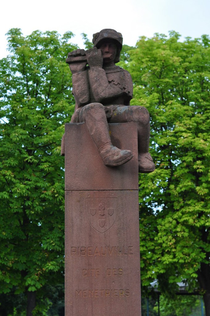 Homenagem aos menéstreis da cidade