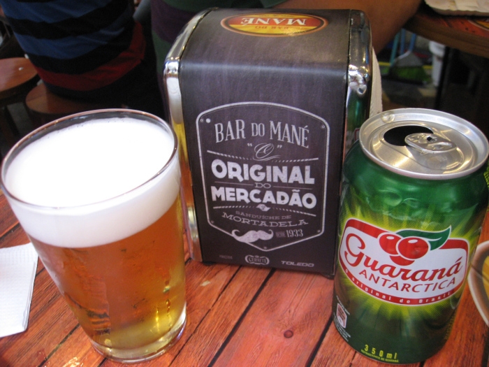 Chopp gelado e Guaraná Antártica, saudades do Brasil