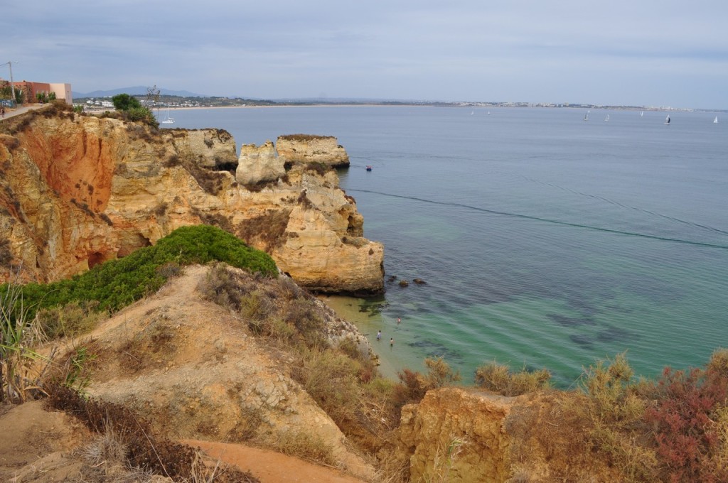 Praia do Pinhão em Lagos, Região do Algarve, Portugal