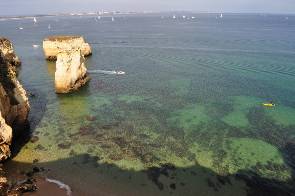 Praia do Pinhão em Lagos, Região do Algarve, Portugal