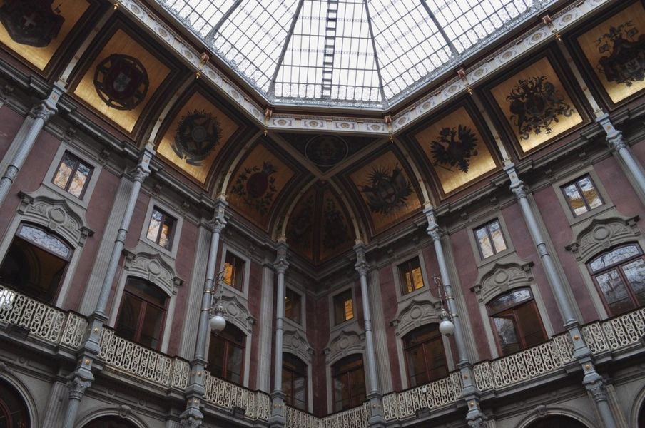 Roteiro de 2 dias com o que fazer na cidade do Porto em Portugal – Amor à primeira vista! - Palácio da Bolsa de Valores de Porto