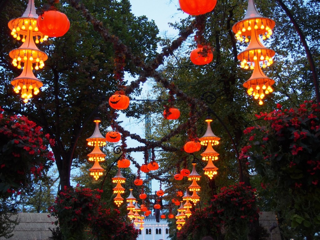  Copenhagen, Dinamarca – Visitando o Tivoli Gardens no Halloween