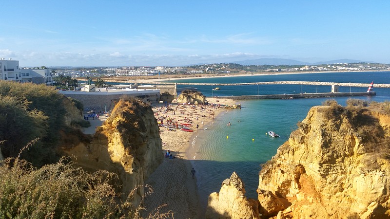 Praias mais bonitas da Região de Algarve em Portugal - Praia da Batata em Lagos