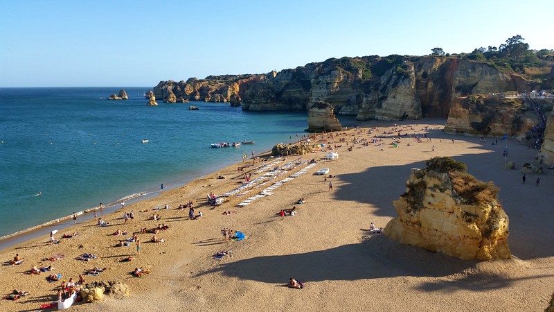 Praias mais bonitas da Região de Algarve em Portugal - Praia Dona Ana em Lagos