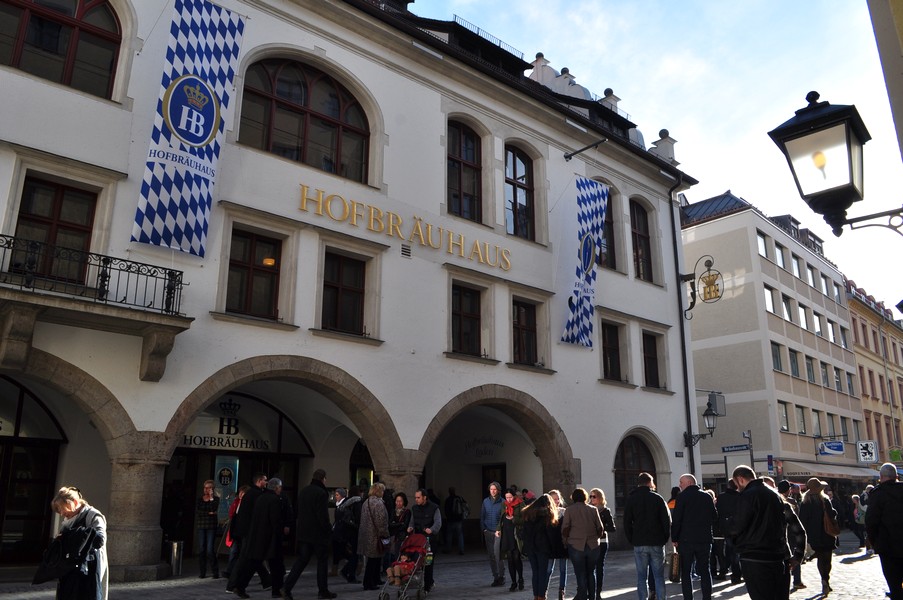 Roteiro de 2 dias com o que fazer em Munique na Alemanha - Ein Prosit! - Hofbräuhaus