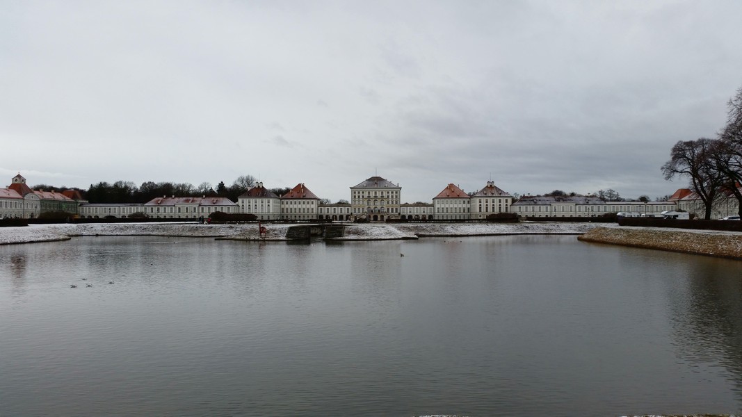 Roteiro de viagem para o Castelo Nyphemburg em Munique na Alemanha - O castelo é muito grande