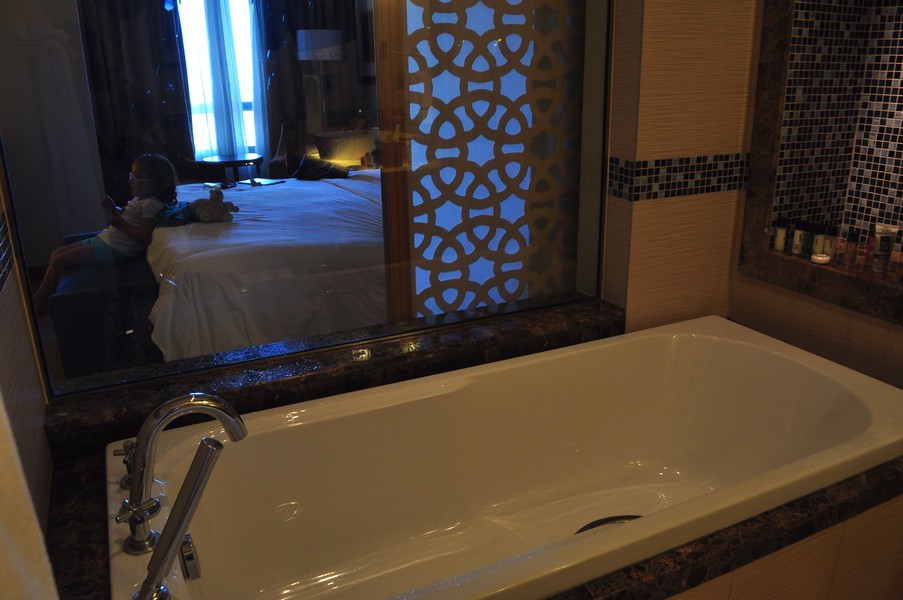 Prepara Dubai e Abu Dhabi - Mövenpick Hotel Ibn Battuta Gate