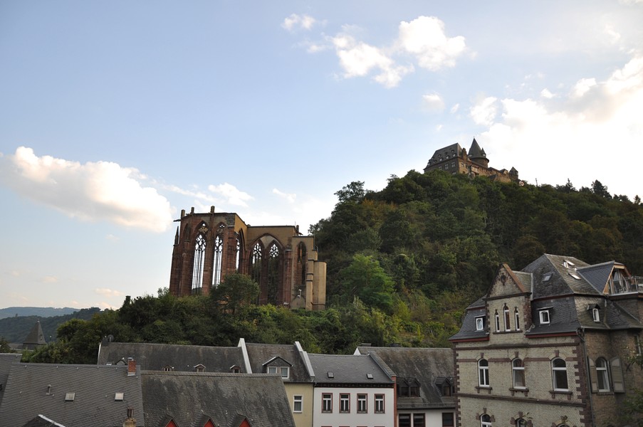 Bacharach Alemanha - Wernerkapelle e o Burg Stahleck