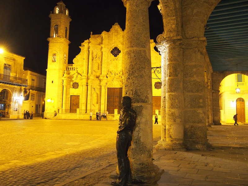 Roteiro de Viagem em Havana, Cuba, na famosa ilha de Che e Fidel - Plaza da Catedral