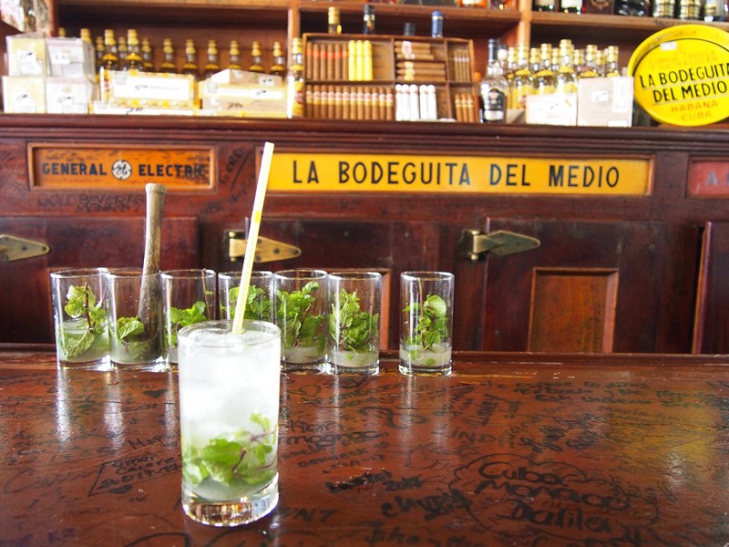 Roteiro de Viagem em Havana, Cuba, na famosa ilha de Che e Fidel - Mojito en la Bodeguita del Medio