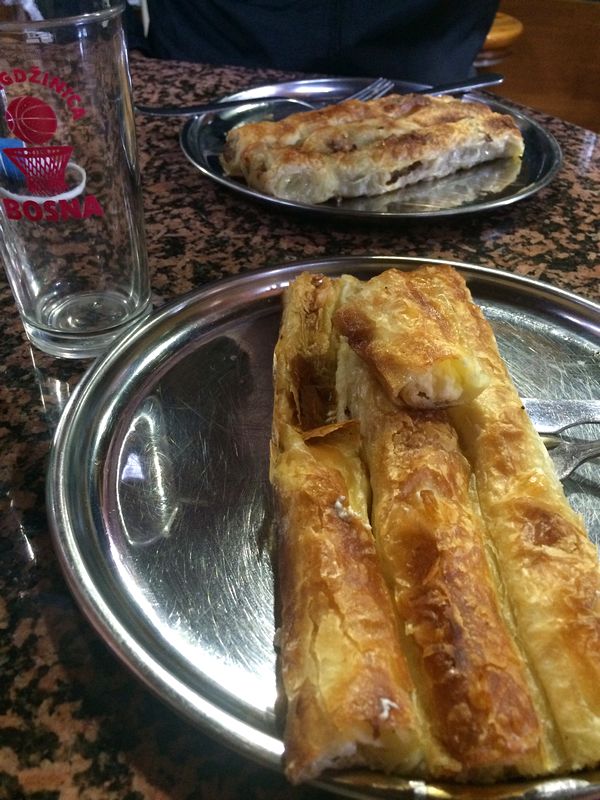 Sarajevo Bosnia e Herzegovina - Baščaršija, o centro antigo, onde comemos o Börek 