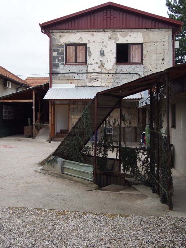 Túnel da Esperança em Sarajevo na Bósnia e Herzegovina - Casa onde ficava o túnel dentro do Cerco