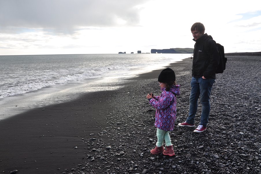 viagem islandia reynisfjara - praia da areia preta