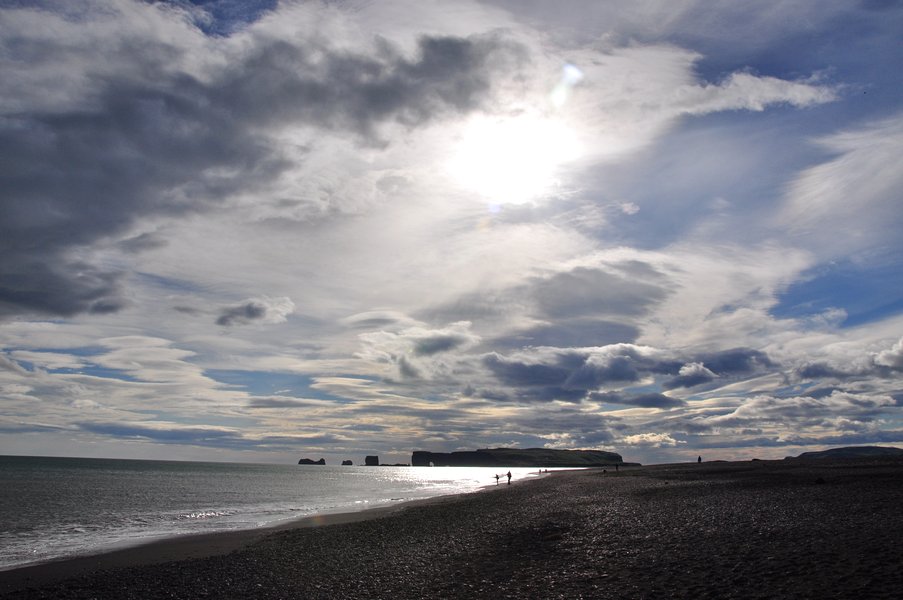 viagem islandia reynisfjara - vista linda da Kirkjufjara