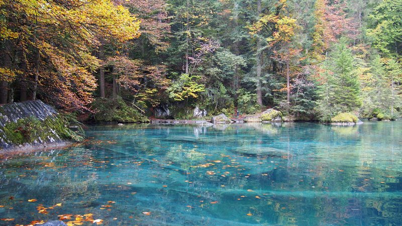 Lago Blausee Suíça - Lindo e transparente