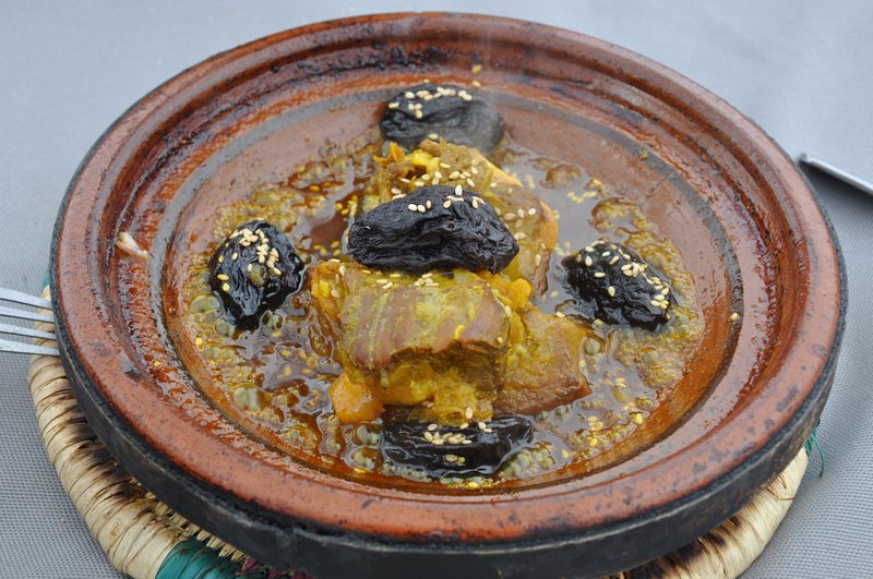 Viagem Ait-Ben-Haddou Ouarzazate Marrocos - Tajine de Carne com Frutas Secas