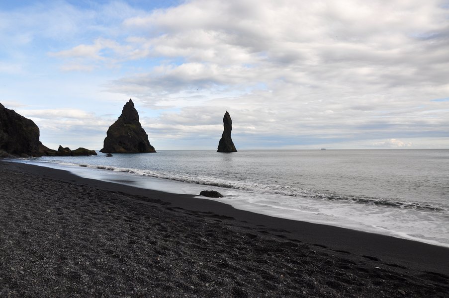 Praia preta da Islândia - Praia de Reynisfjara em Vík í Mýrdal