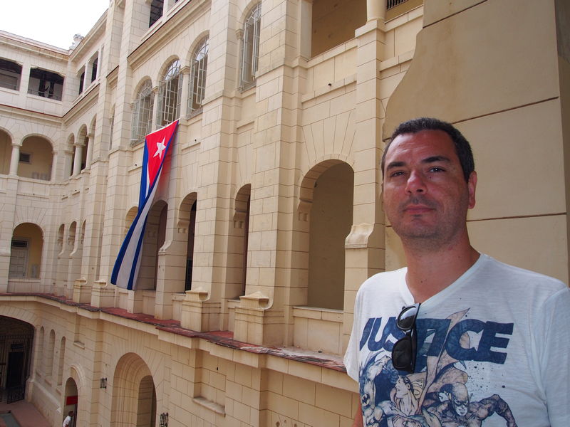 Museu da Revolução em Havana, Cuba - Bandeira cubana