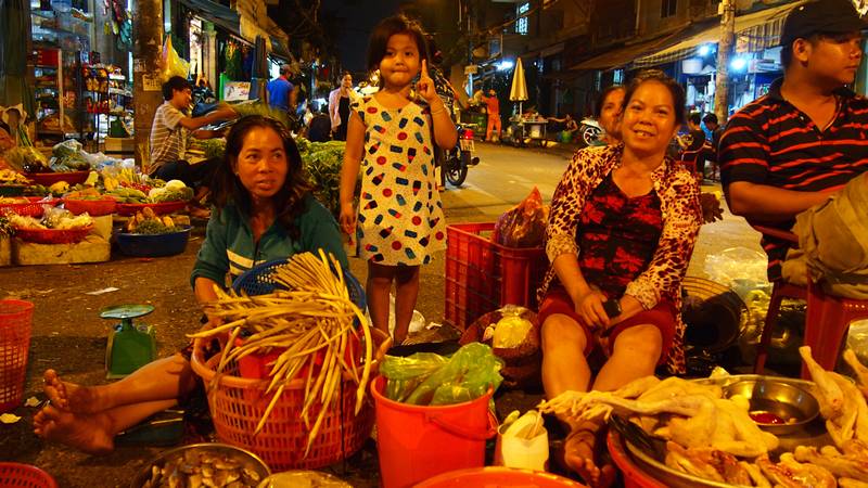 Passeio Ho Chi Minh Vietnam - Feira Noturna onde se vende de tudo