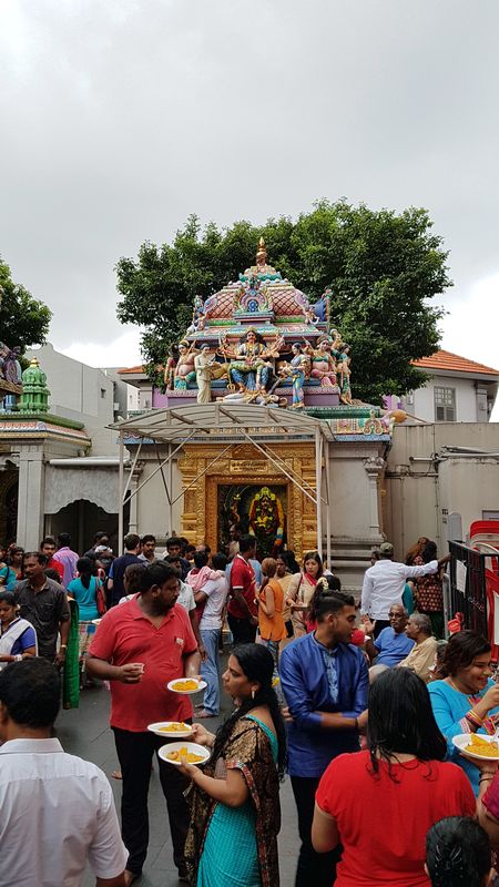 Templo hinduísta Sri Veeramakaliamman no bairro Little India em Singapura