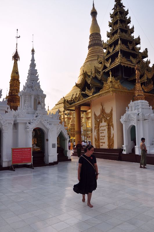 Myanmar Yangon - Shwedagon pagoda