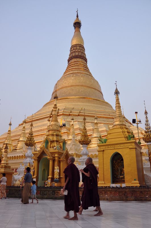 Myanmar Yangon - Shwedagon pagoda