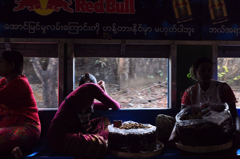 Myanmar Yangon - Trem Circular de Yangon