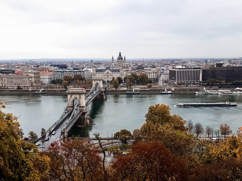 Roteiro de viagem rápida em Budapeste, Hungria - Széchenyi Lánchíd, a famosa Ponte das Correntes