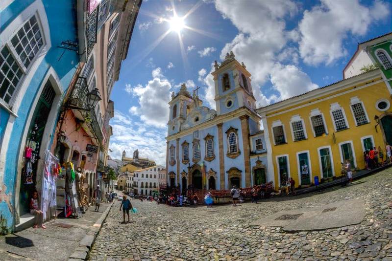 10 hotéis (caros e baratos) e 10 atrações turísticas em Salvador na Bahia