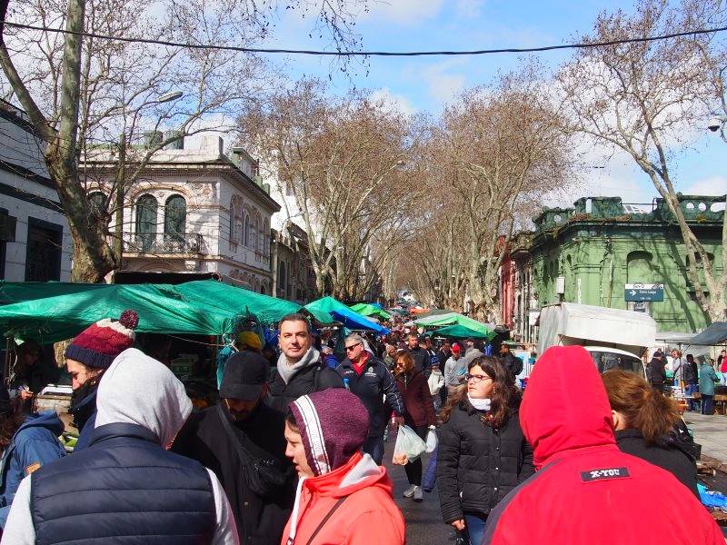 Viagem Uruguai Montevidéu - Feria de Tristan Narvaja