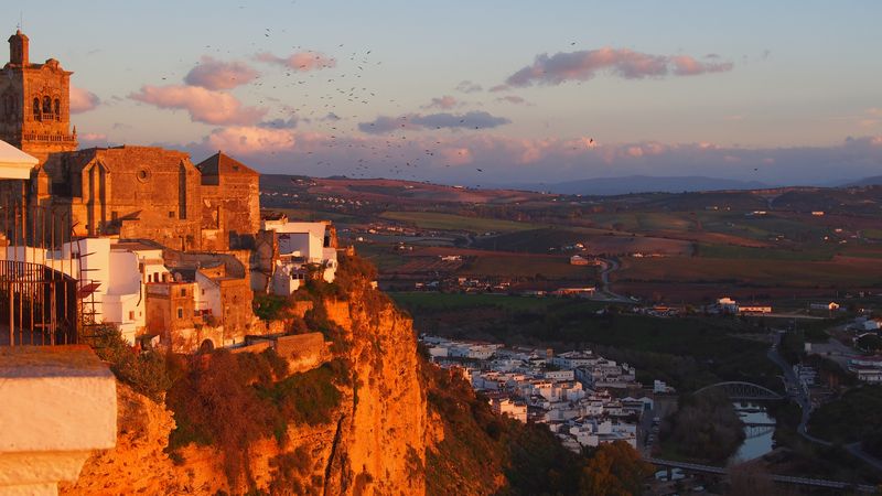 Rota dos Pueblos Blancos, um passeio perfeito na região da Andaluzia na Espanha - Pôr do sol na Plaza del Cabildo