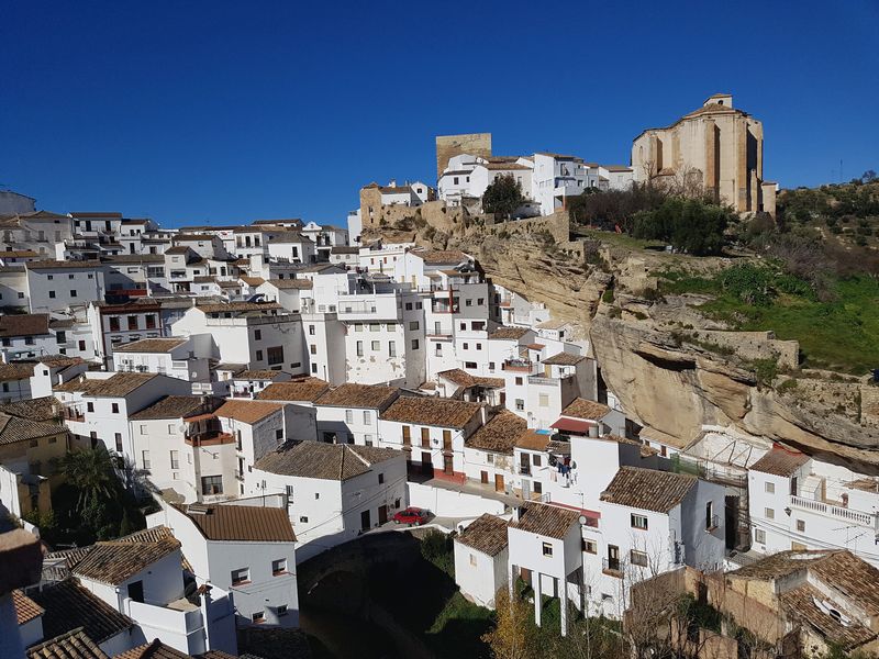 Rota dos Pueblos Blancos, um passeio perfeito na região da Andaluzia na Espanha - Setenil de las Bodegas