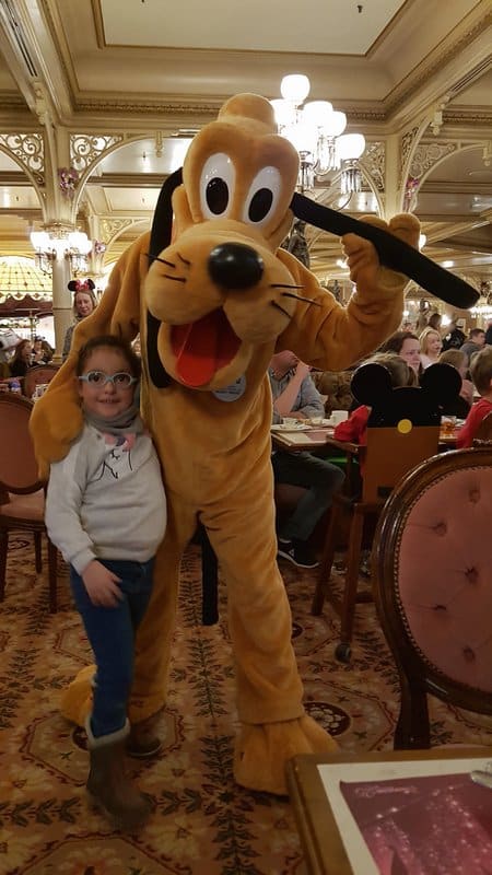 Natal na Disneyland Paris – Hotel, roteiro e plano de refeições - Pluto