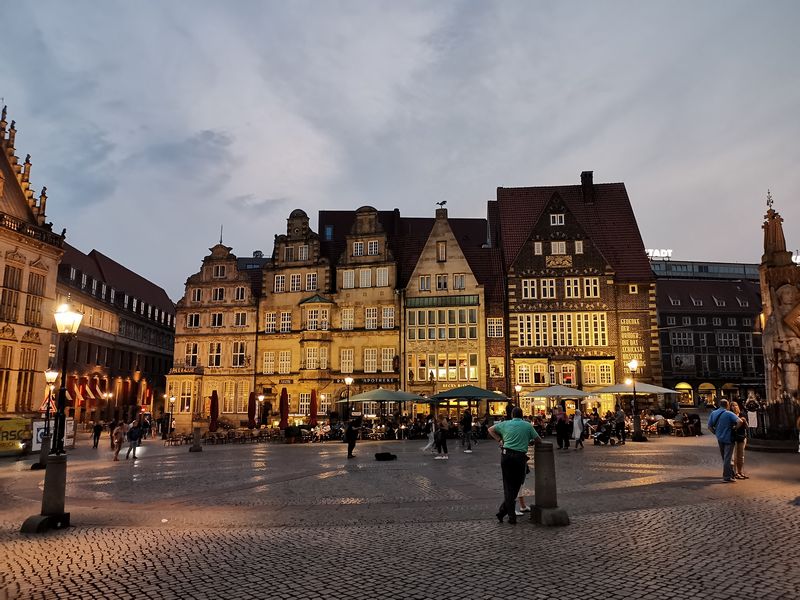 Marktplatz de Bremen à noite