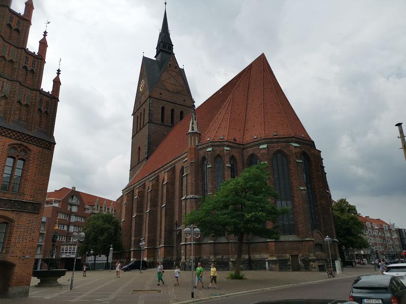 Marktkirche St. Georgii et Jacobi é a principal igreja luterana de Hannover