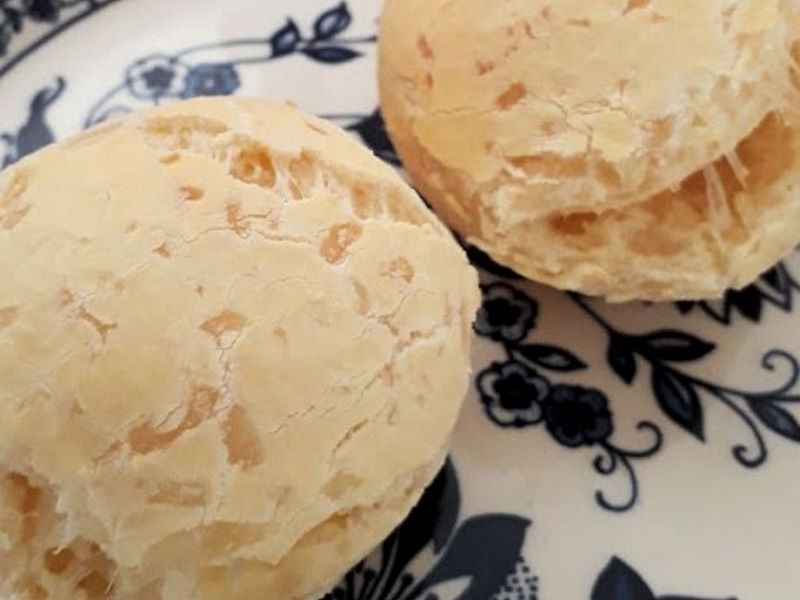 Receita de pão de queijo fácil e gostosa | Lembranças do Brasil