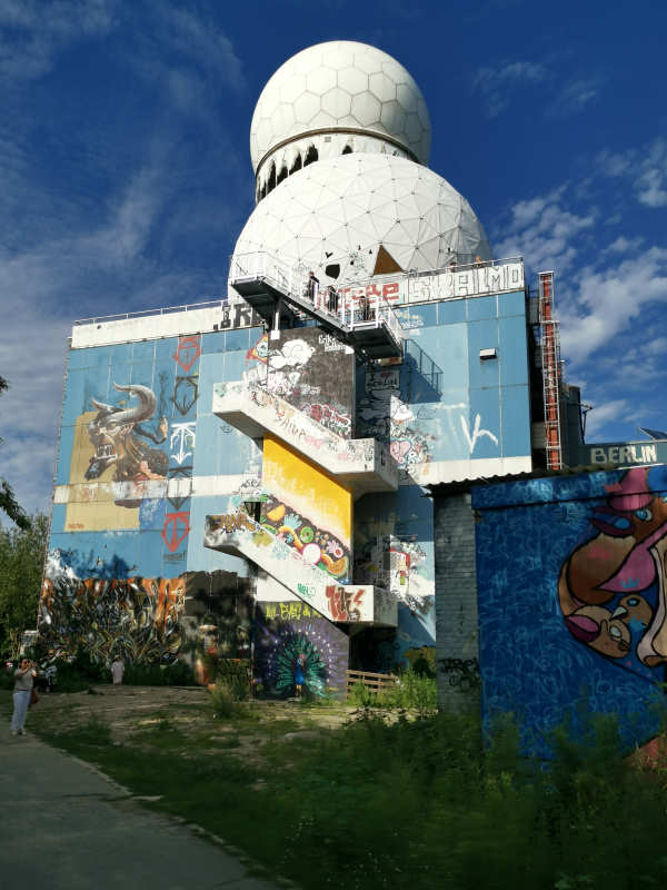 Arte e Grafitti Teufelsberg em Berlim na Alemanha