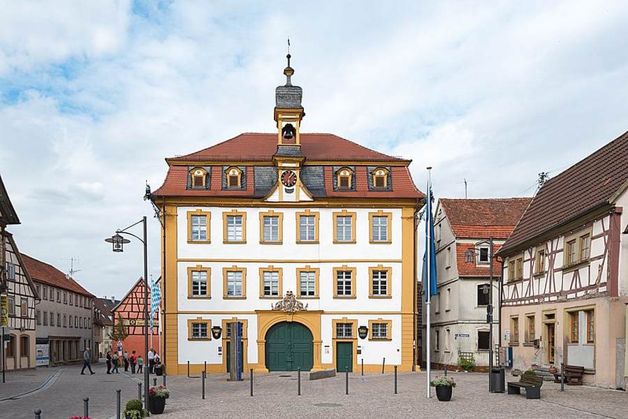 Rathaus - The Röttingen town hall building 