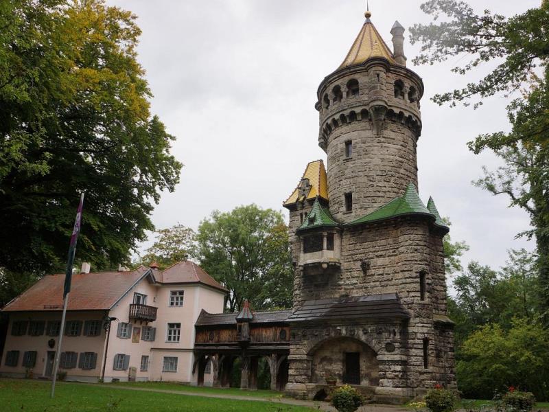 Mutterturm (Torre mãe) a Torra da Rapunzel em Landsberg am Lech na Alemanha