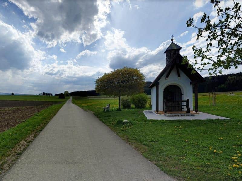 Trilhas para ecoturismo em Hohenfurch  na Alemanha

